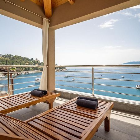 Seafront 2-Bedroom Apartment Nika - Rabac Ngoại thất bức ảnh