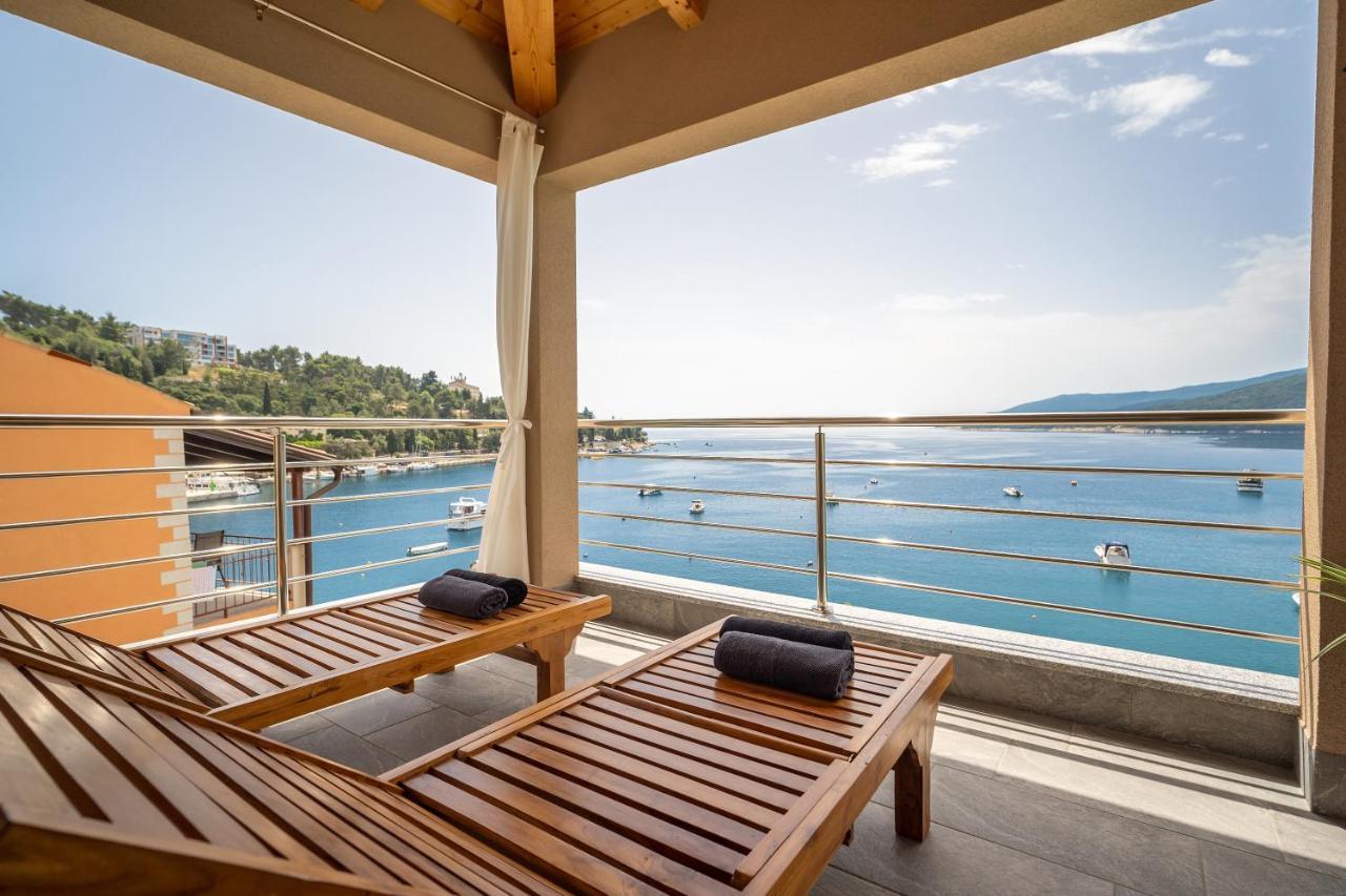 Seafront 2-Bedroom Apartment Nika - Rabac Ngoại thất bức ảnh