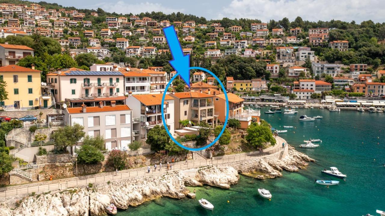 Seafront 2-Bedroom Apartment Nika - Rabac Ngoại thất bức ảnh
