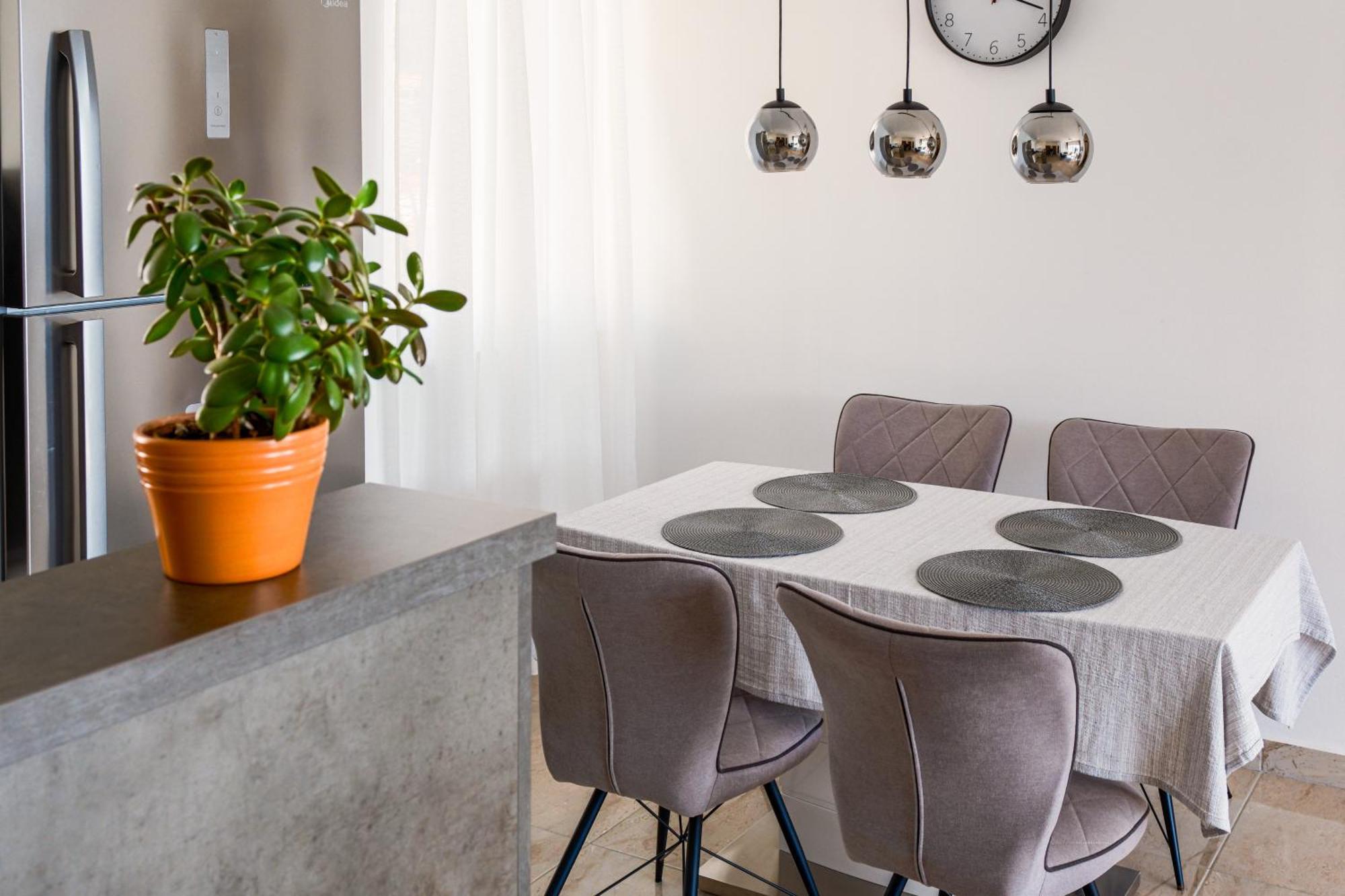 Seafront 2-Bedroom Apartment Nika - Rabac Ngoại thất bức ảnh